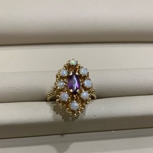 Vintage Amethyst and opal 14k yellow gold ring